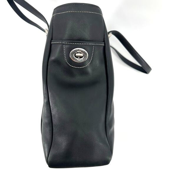 Coach Hamptons Shoulder‎ Tote Bag Black Leather Vintage Embossed Logo B06D-8E92 - Picture 6 of 13